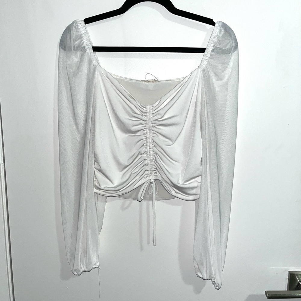 Main Strip White Long Sleeve Crop Top | Size: L